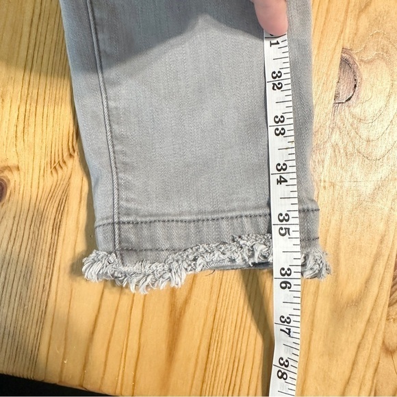 Frame Le Skinny de Jeanne Gray Distressed Hem Maralago Wash Mid Rise Size 27 - Picture 10 of 13